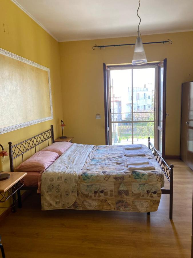B&B Lucius Помпей Екстериор снимка